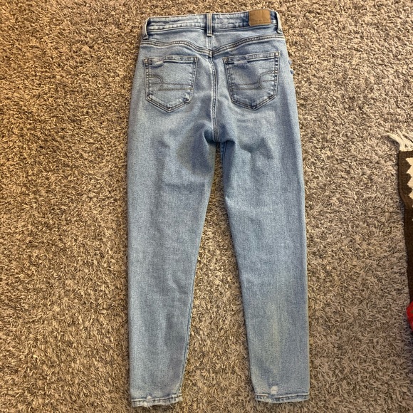 American Eagle boyfriend jeans - Picture 2 of 3